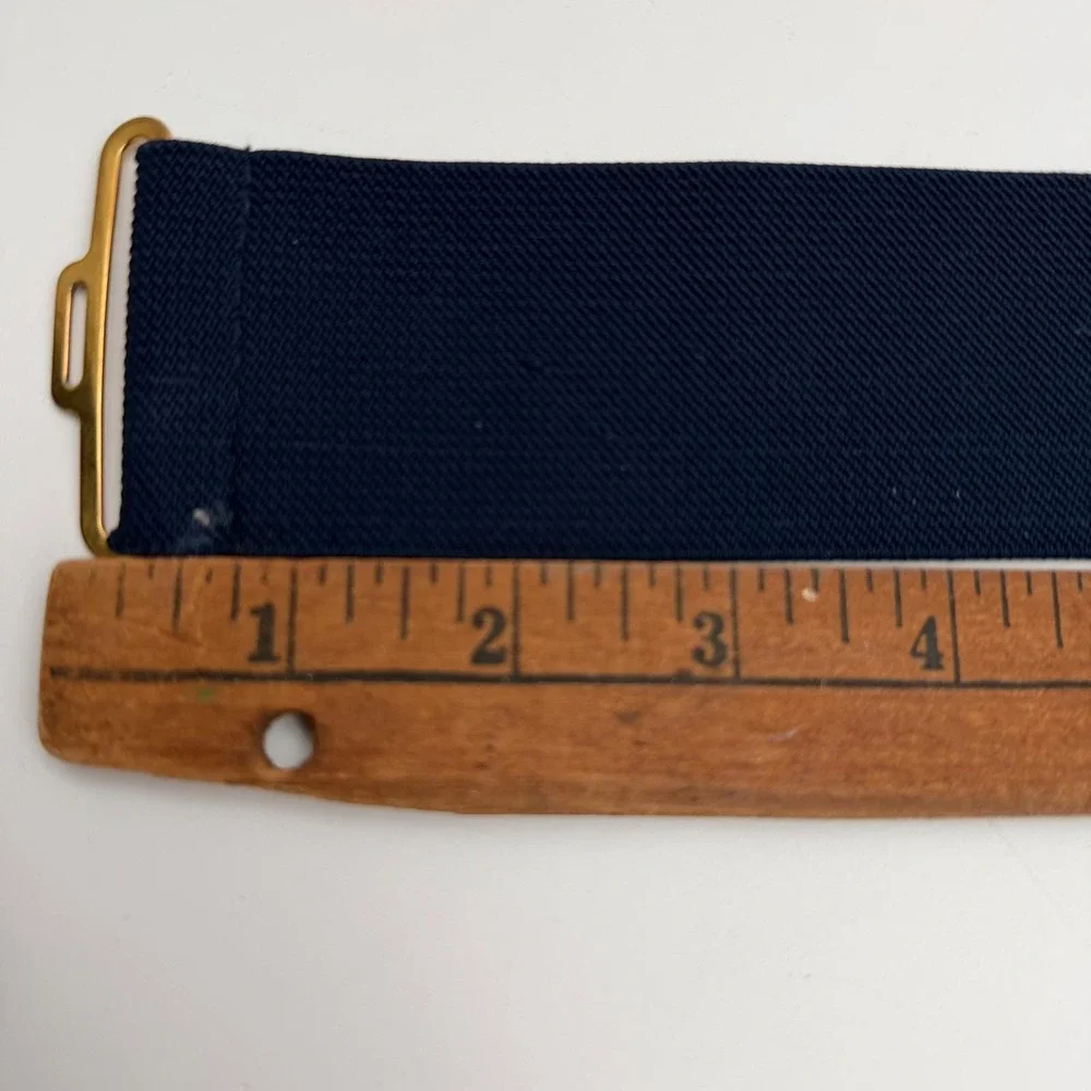 Vintage Navy Blue Elastic Cinch Belt Gold Filigree Round Buckle Medium 27 Inch